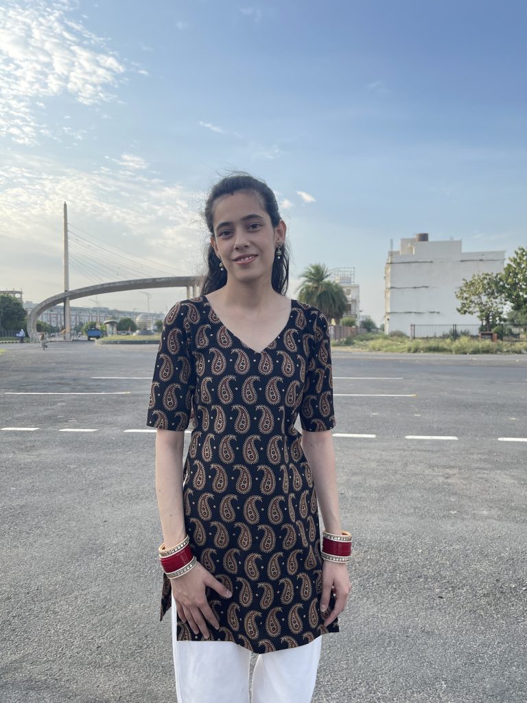 The Bold Slit V Neck Kurti - 5