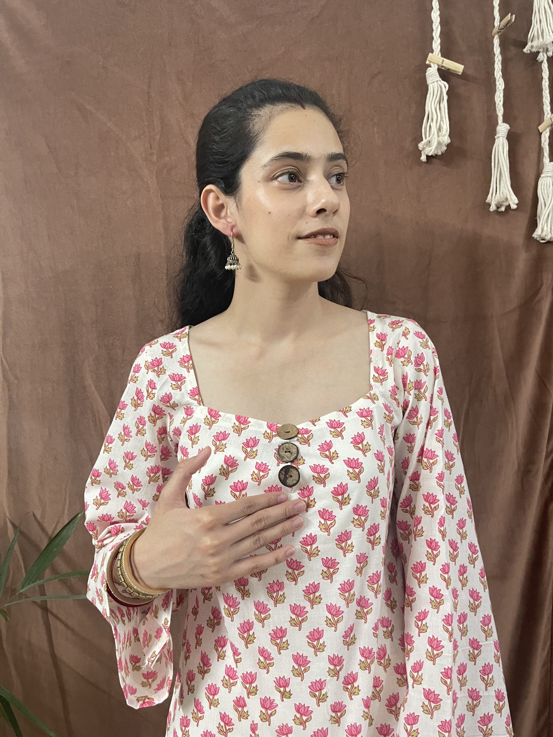 The Gulabi Bell Sleeve Kurti - Image 1