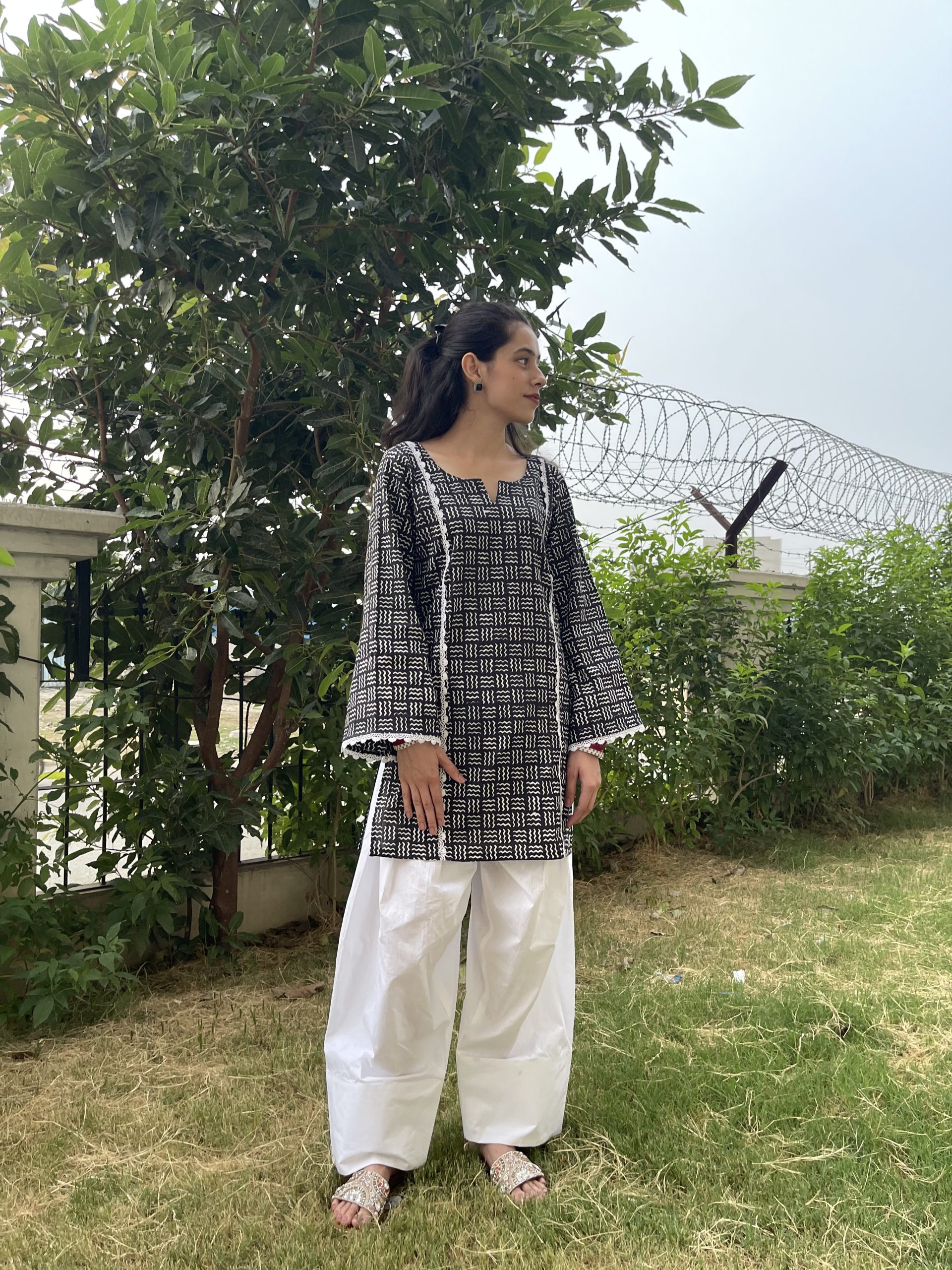 Chandani Handcrafted Farshi Salwar Suit - 3